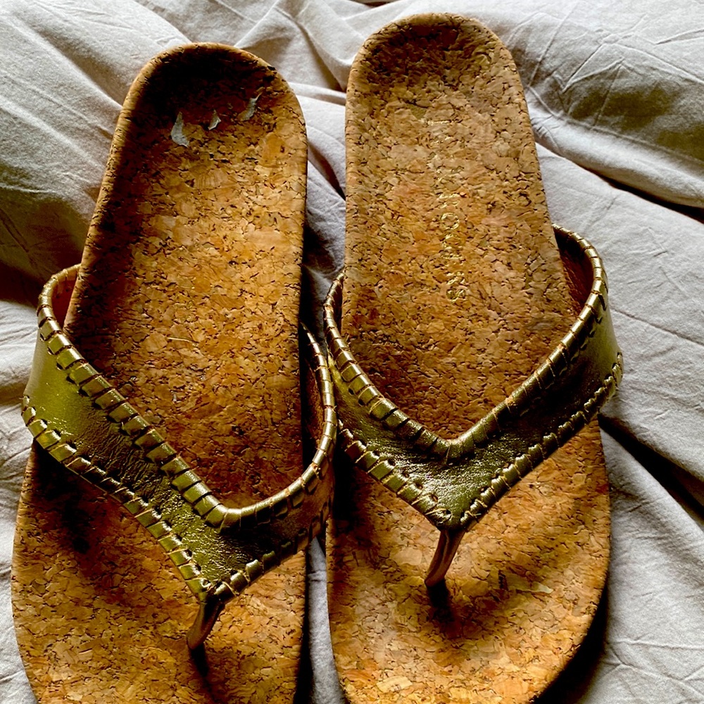 Like new Jack Rogers gold sandals.